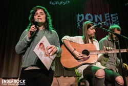 Enderrock Sona amb Anaïs Vila, Rusó Sala i Mariona Aupí a la Damm <p>Anaïs Vila i Gerard de Pablo</p>
